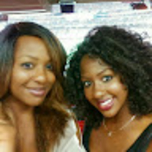 Meet your Posher, Tarae - Picture 1 of 1